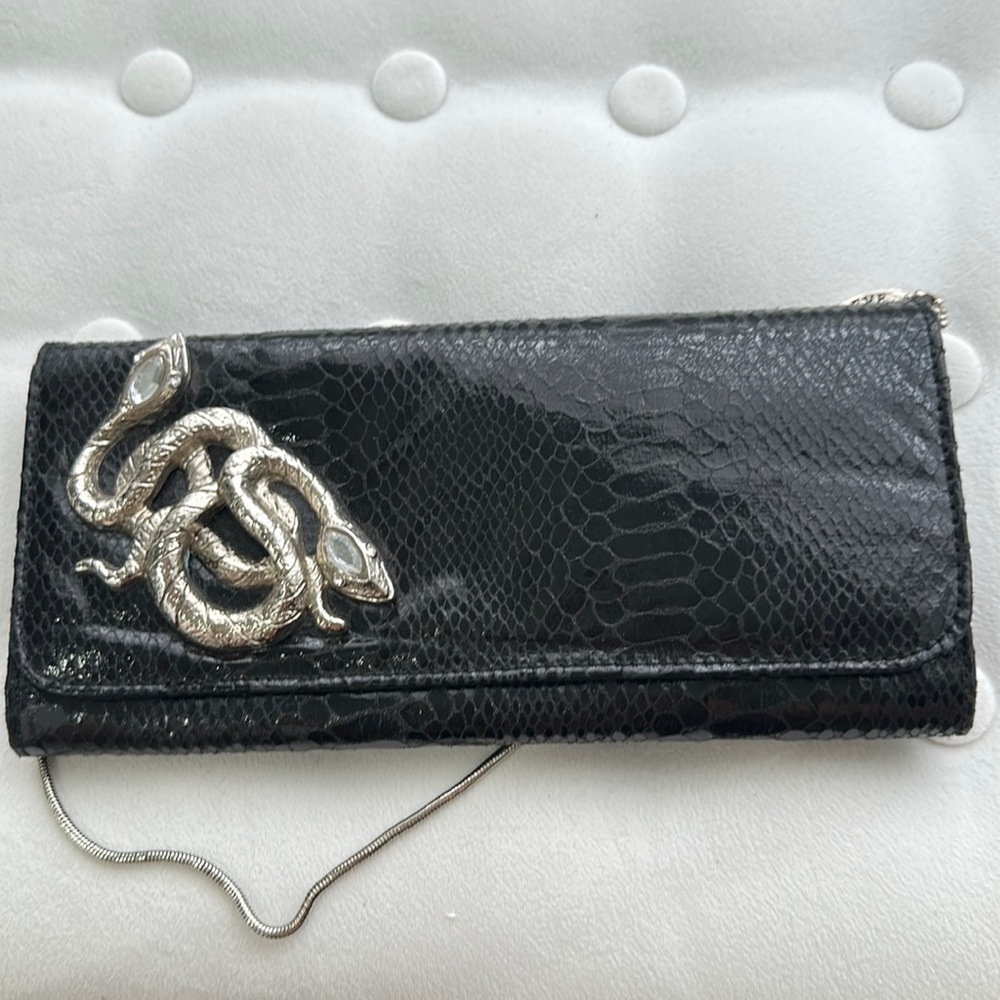 Mini clutch with chain